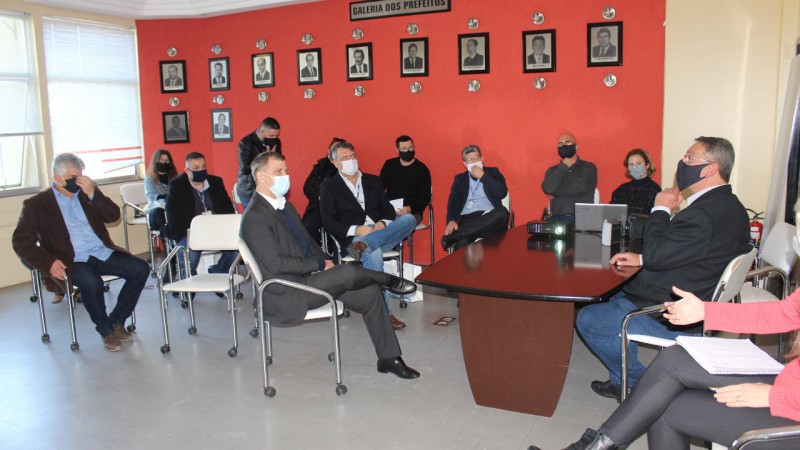 Reunião na prefeitura de Sapucaia do Sul