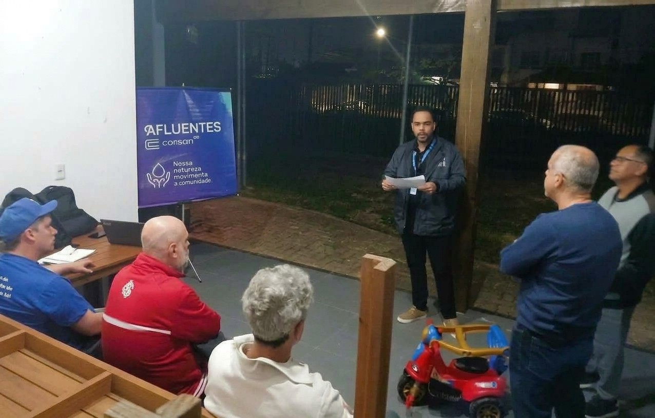 Moradores do bairro Residencial em Eldorado do Sul são orientados sobre ligação à nova rede de esgoto